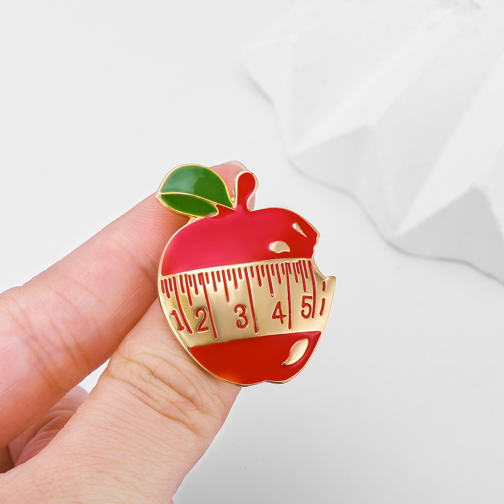 Nutrition Apple Enamel Brooch  - Nutrition Zinc avaliação e preço